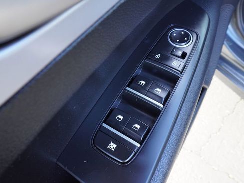 Used 2024 Kia Forte LXS image 15