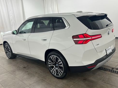 Used 2026 BMW X3 xDrive30i w/ Premium Package AWD/4WD image 3