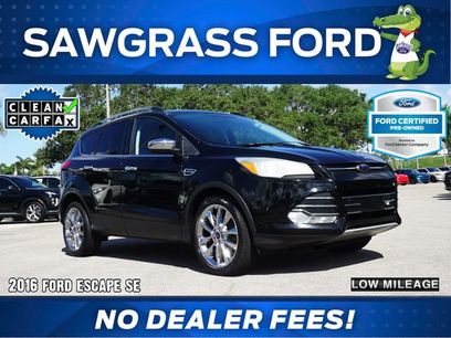 Used 2016 Ford Escape SE w/ SE Chrome Package