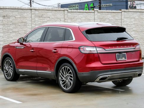 Used 2019 Lincoln Nautilus Reserve image 12