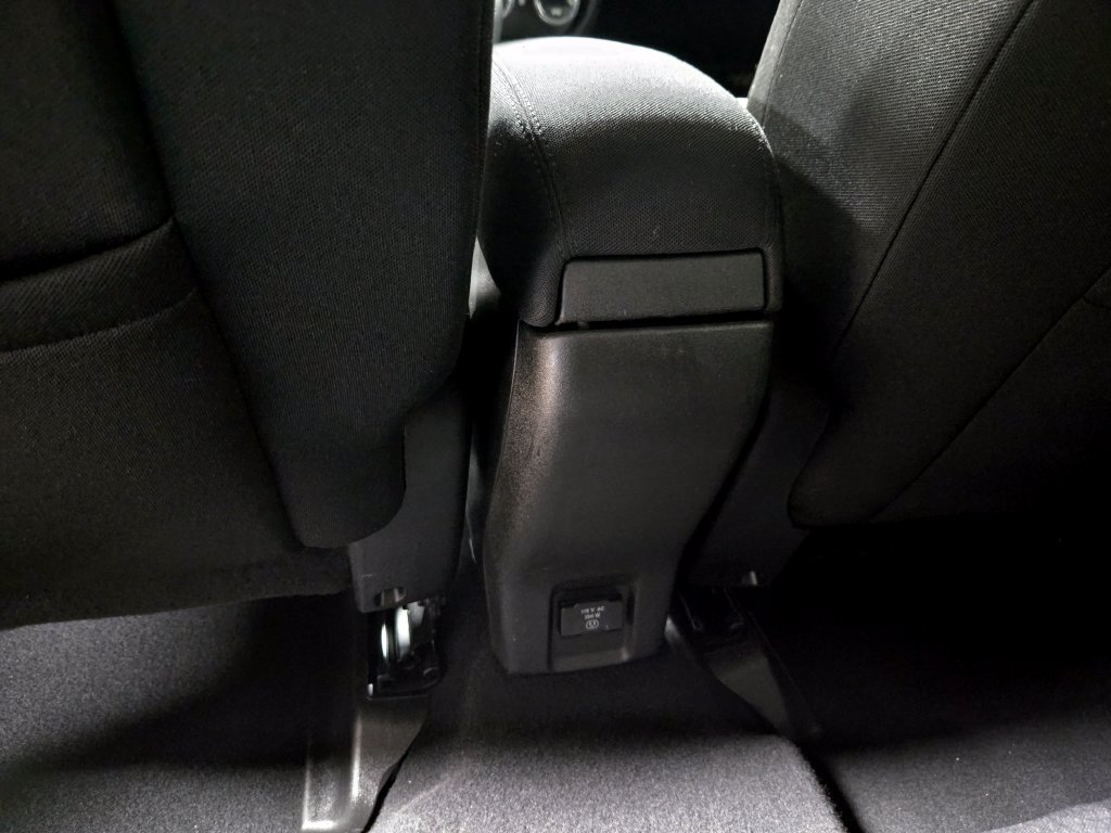 Used 2016 Jeep Renegade Latitude AWD/4WD image 33