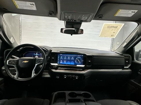 Used 2024 Chevrolet Silverado 1500 LT AWD/4WD image 12