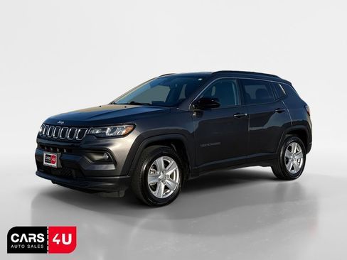 Used 2022 Jeep Compass Latitude FWD image 3