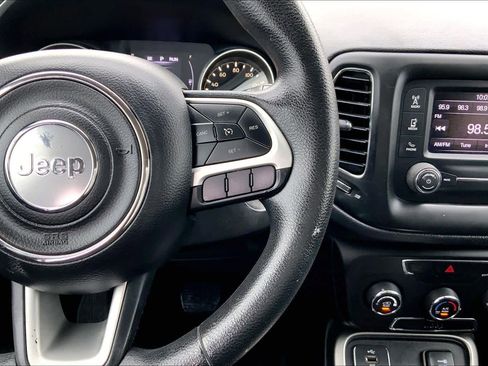 Used 2017 Jeep Compass Sport image 23
