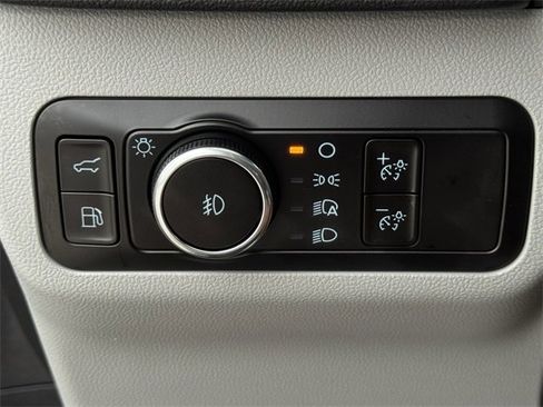 Certified 2025 Ford Escape Platinum image 25