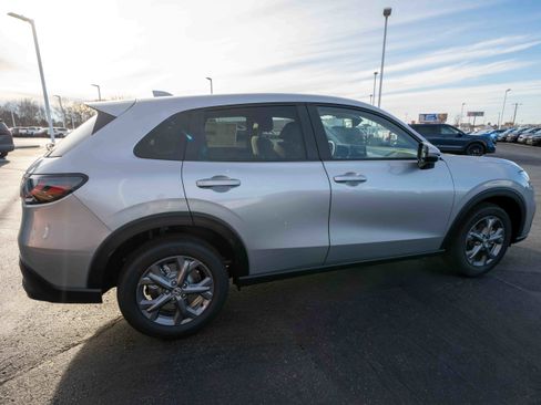 New 2026 Honda HR-V LX image 6