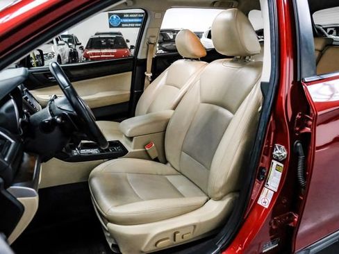 Used 2017 Subaru Outback 2.5i Limited image 28