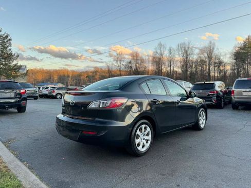 Used 2013 MAZDA MAZDA3 i SV image 5