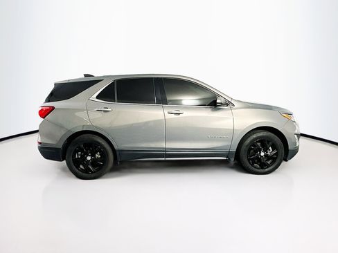 Used 2018 Chevrolet Equinox LT image 10