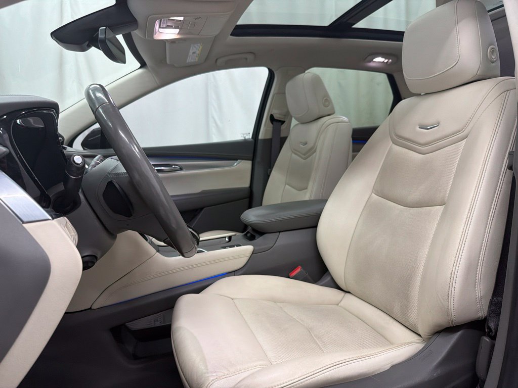 Used 2019 Cadillac XT5 Premium Luxury FWD image 7