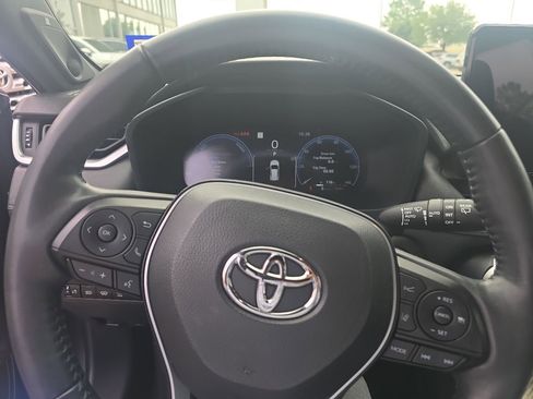 Used 2024 Toyota RAV4 XSE w/ Advanced Technology Package AWD/4WD image 11