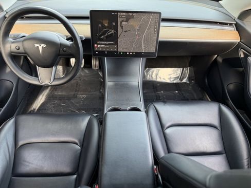 Used 2020 Tesla Model 3 Performance image 40