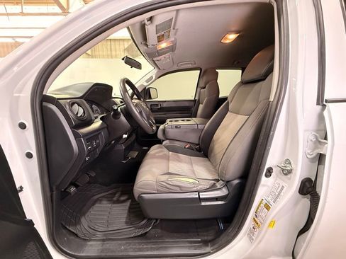 Used 2017 Toyota Tundra SR AWD/4WD image 15
