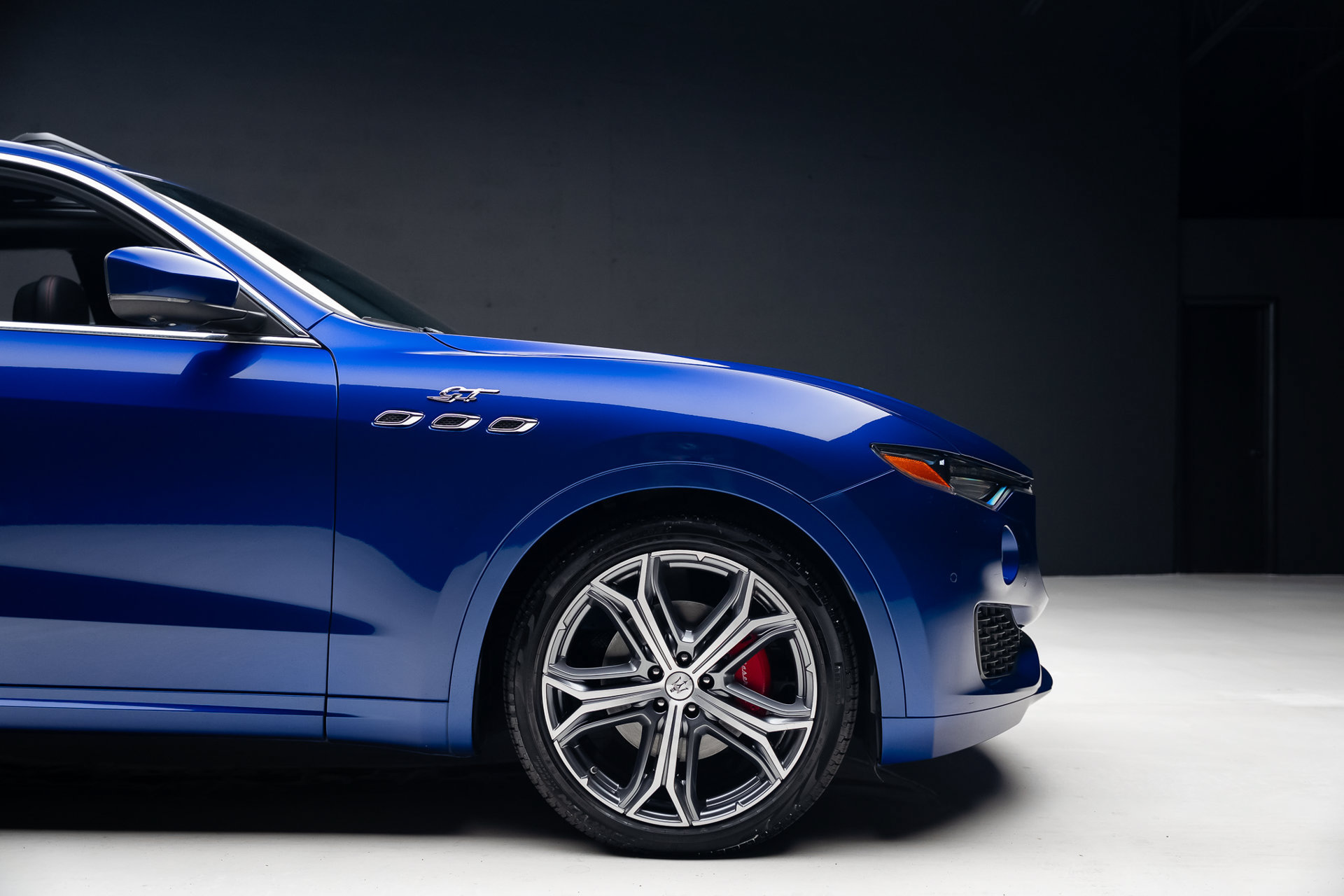 Used 2023 Maserati Levante GT AWD/4WD image 41