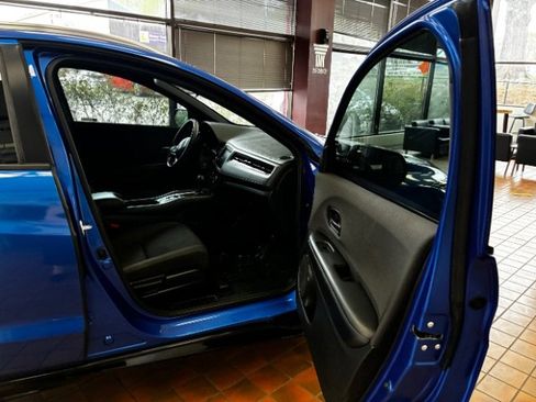 Used 2021 Honda HR-V Sport image 17