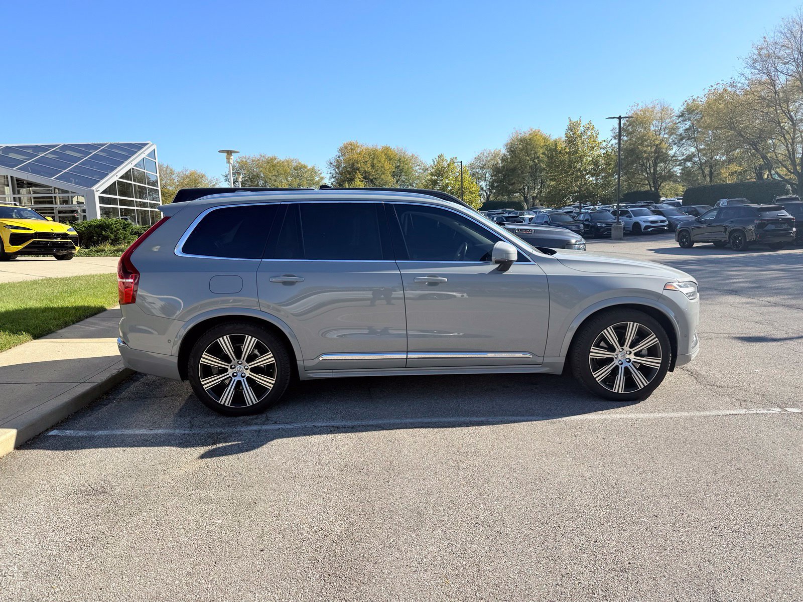Used 2024 Volvo XC90 T8 Ultimate w/ Protection Package Premier AWD/4WD image 9