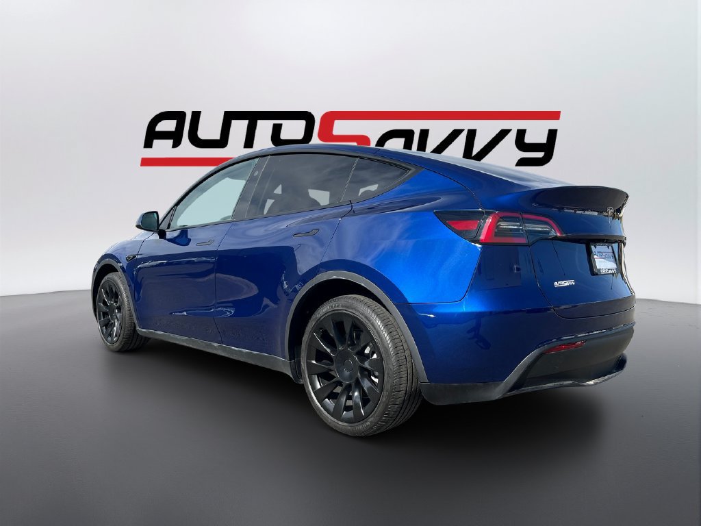 Used 2024 Tesla Model Y Long Range AWD/4WD image 7