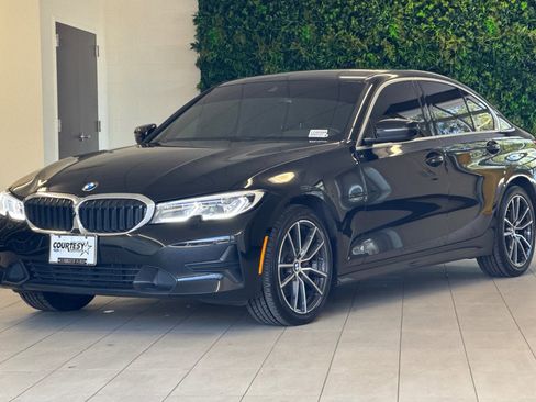 Used 2021 BMW 330i xDrive Sedan w/ Executive Package AWD/4WD image 8