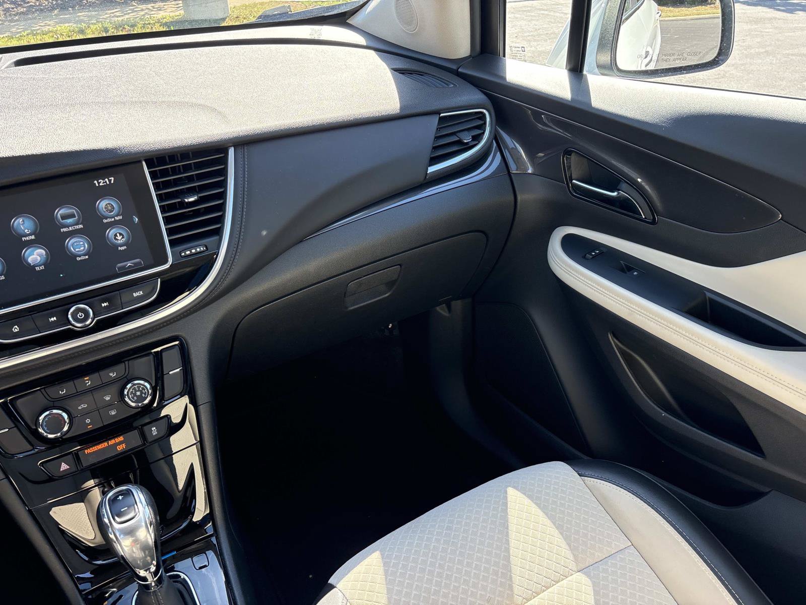 Used 2019 Buick Encore Sport Touring FWD image 31
