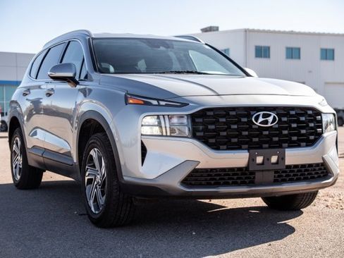 Used 2023 Hyundai Santa Fe SEL image 3