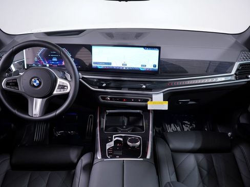 Used 2026 BMW X5 sDrive40i w/ M Sport Package RWD image 12