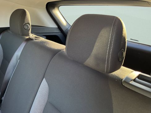 Used 2025 Chevrolet TrailBlazer LT w/ Driver Confidence Package image 23