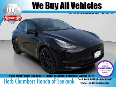 Used 2022 Tesla Model Y Long Range image 1
