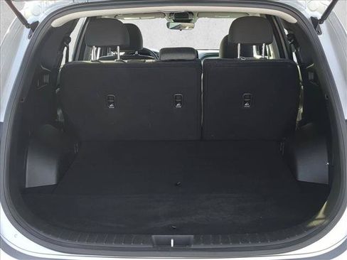 Used 2023 Hyundai Santa Fe SE FWD image 6