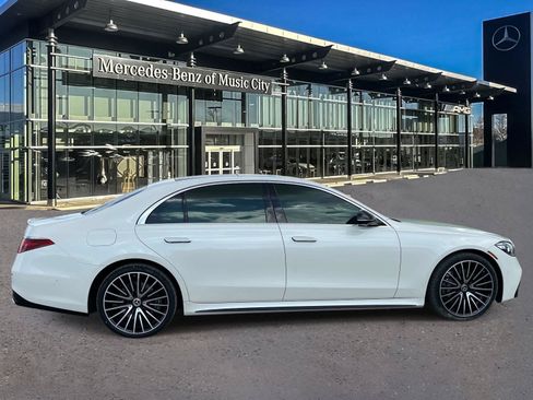 Certified 2022 Mercedes-Benz S 580 4MATIC Sedan image 2