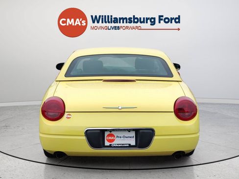 Used 2002 Ford Thunderbird RWD image 4