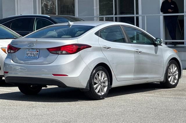 Used 2016 Hyundai Elantra SE w/ Option Group 02 FWD image 3