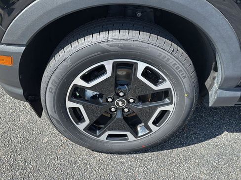 Used 2023 Ford Bronco Sport Outer Banks w/ Tech Package image 28