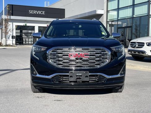 Used 2020 GMC Terrain Denali w/ Denali Premium Package image 2