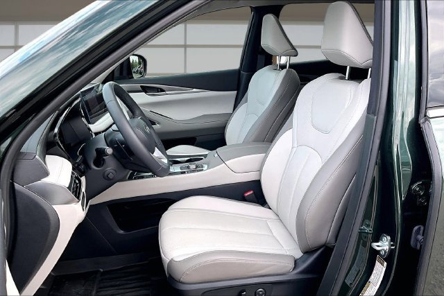 Used 2027 INFINITI QX60 Luxe w/ Cargo Package AWD/4WD image 24