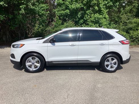 Used 2021 Ford Edge SE image 6