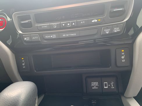 Used 2019 Honda Ridgeline RTL-E image 15