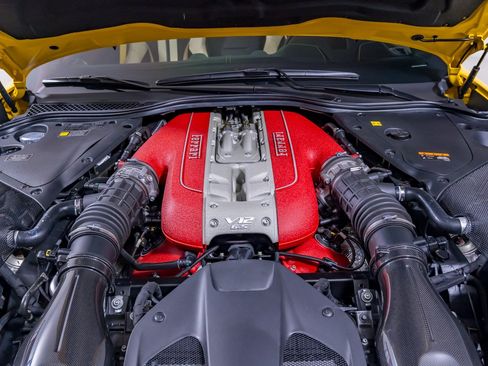 Used 2022 Ferrari 812 GTS RWD image 47