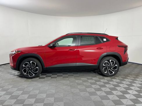 New 2026 Chevrolet Trax RS w/ Driver Confidence Package FWD image 2