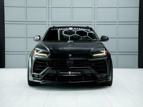 Used 2021 Lamborghini Urus AWD/4WD image 2