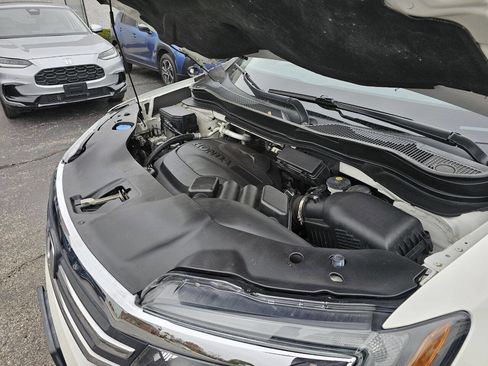 Used 2017 Honda Pilot LX image 9