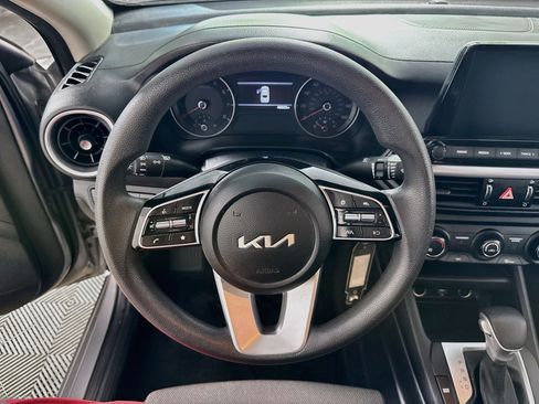 Used 2023 Kia Forte LXS w/ LXS Technology Package FWD image 14