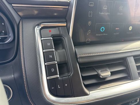 Used 2024 GMC Yukon AT4 AWD/4WD image 38