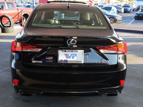 Used 2020 Lexus IS 300 F Sport w/ F Sport Package RWD image 6