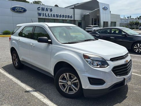 Used 2016 Chevrolet Equinox LS FWD image 2