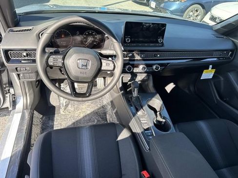 Certified 2025 Chevrolet Silverado 1500 Custom Trail Boss AWD/4WD image 31