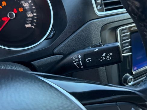 Used 2016 Volkswagen Jetta SE image 19