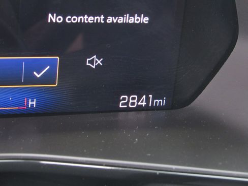 Used 2024 Chevrolet Colorado Z71 w/ Z71 Convenience Package 2 image 28