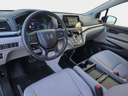 Certified 2024 Honda Odyssey EX image 19