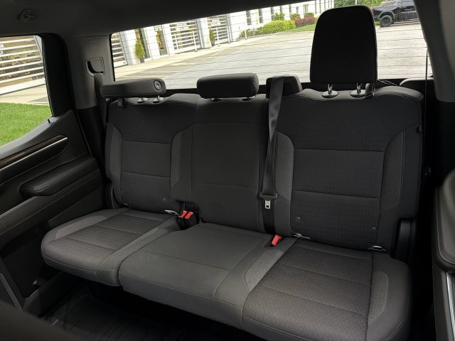 Used 2022 Chevrolet Silverado 1500 LT AWD/4WD image 23
