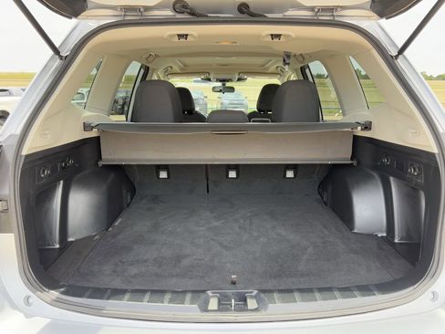 Used 2024 Subaru Forester Premium AWD/4WD image 30